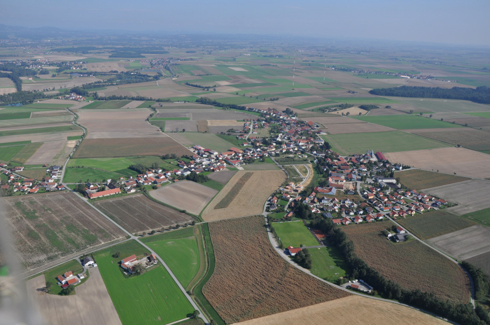 Aholming aus der Luft (Bild: Gemeinde Aholming)